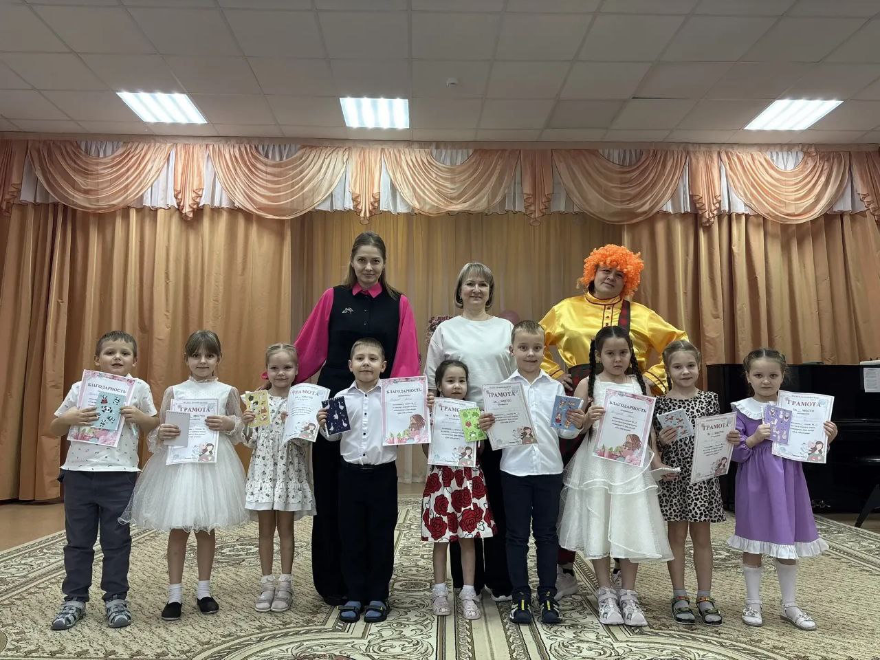C:\Users\user\Desktop\Советский новогодний корпоротив\photo_5280624907496655753_y.jpg