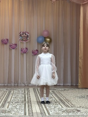 C:\Users\user\Desktop\Советский новогодний корпоротив\photo_5280624907496655760_y.jpg